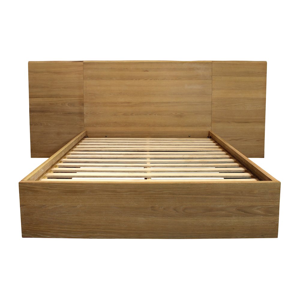 Sarasota Queen Bed with Wings in Natural Oak. Picture 8