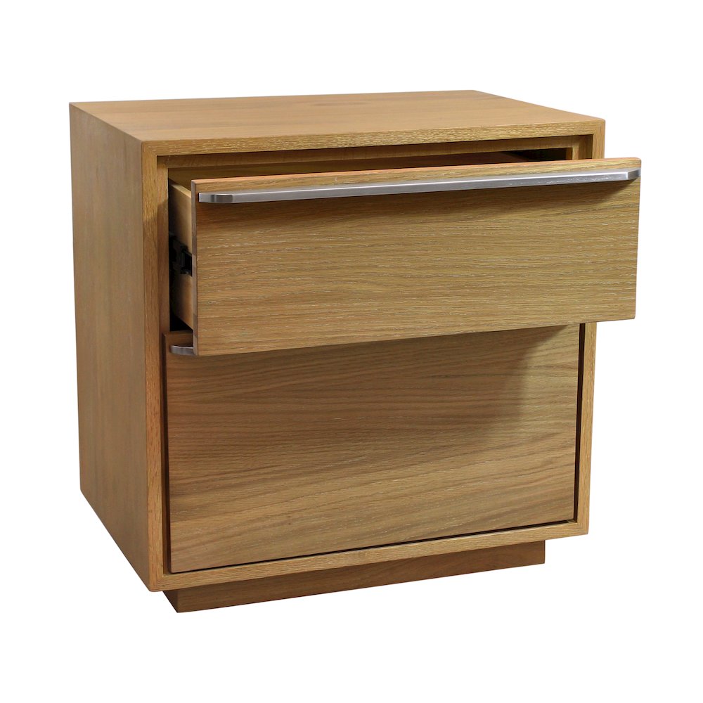 Sarasota 2-Drawer Nightstand in Natural Oak. Picture 3