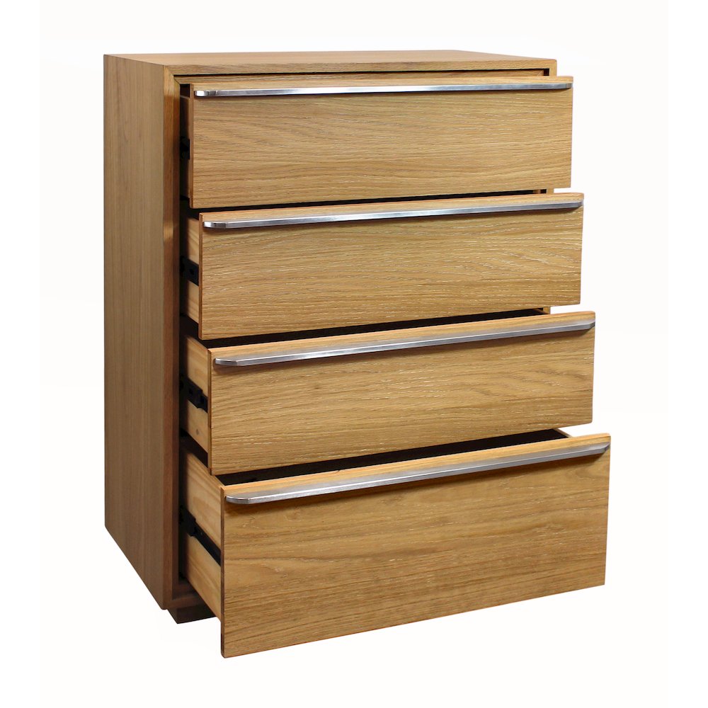 Sarasota 4 Drawer Dresser in Natural Oak. Picture 4
