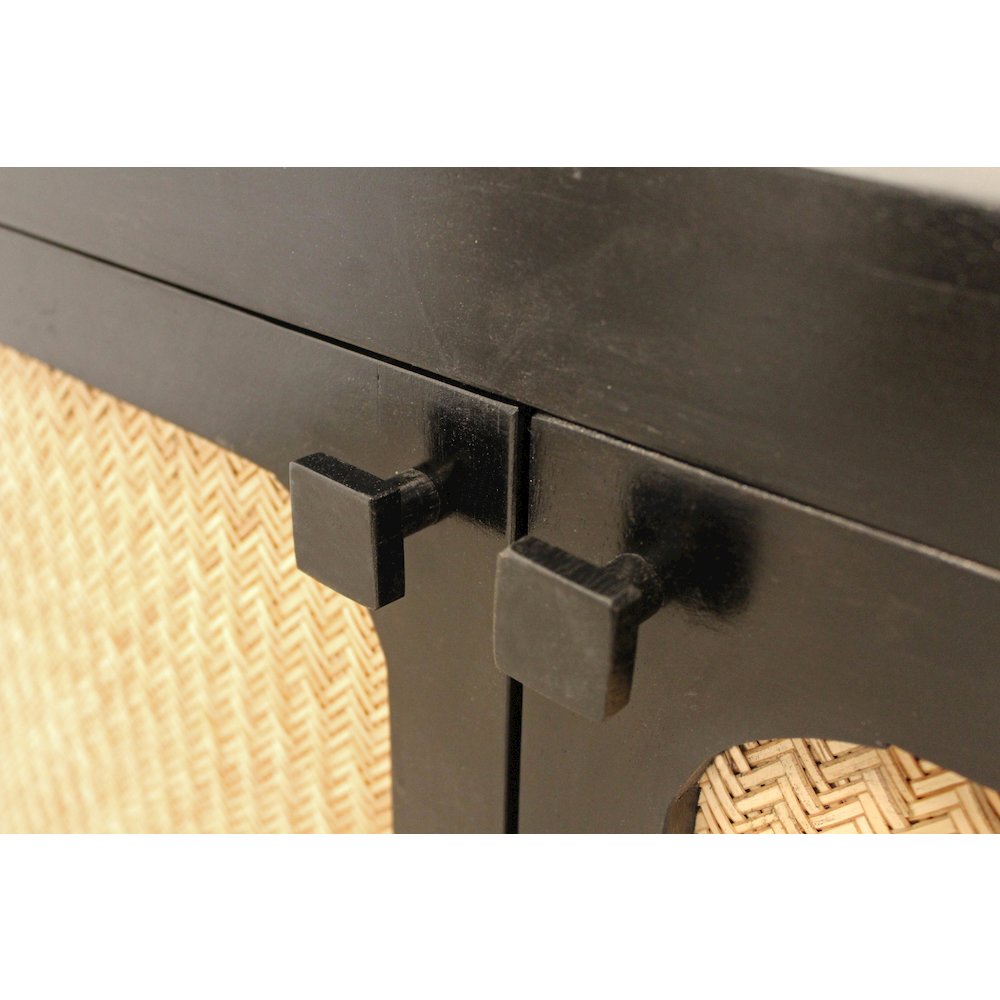 Navice 4-Door Sideboard in Natural and Black. Picture 6