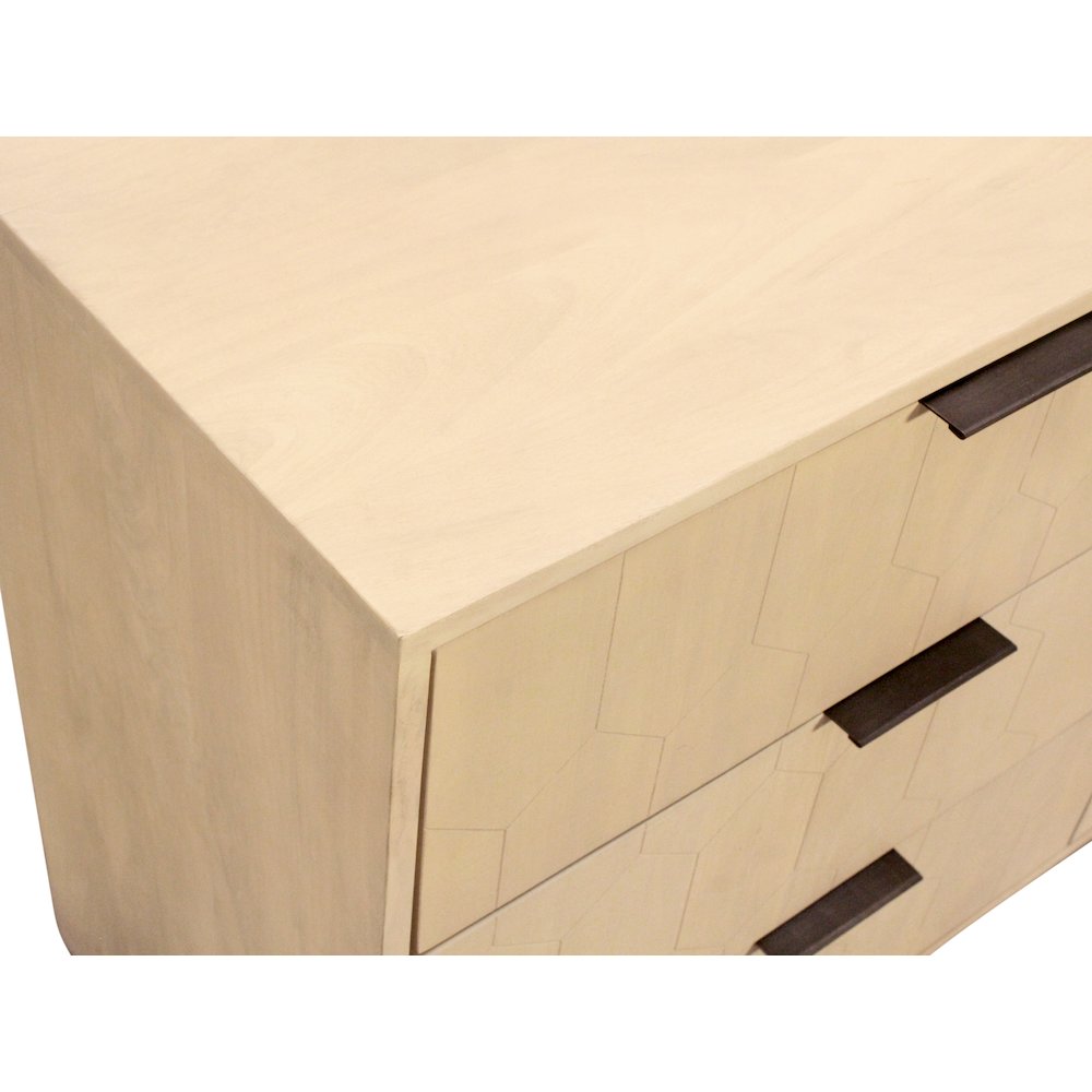 Ren 6-Drawer Dresser in Aged Natural. Picture 7