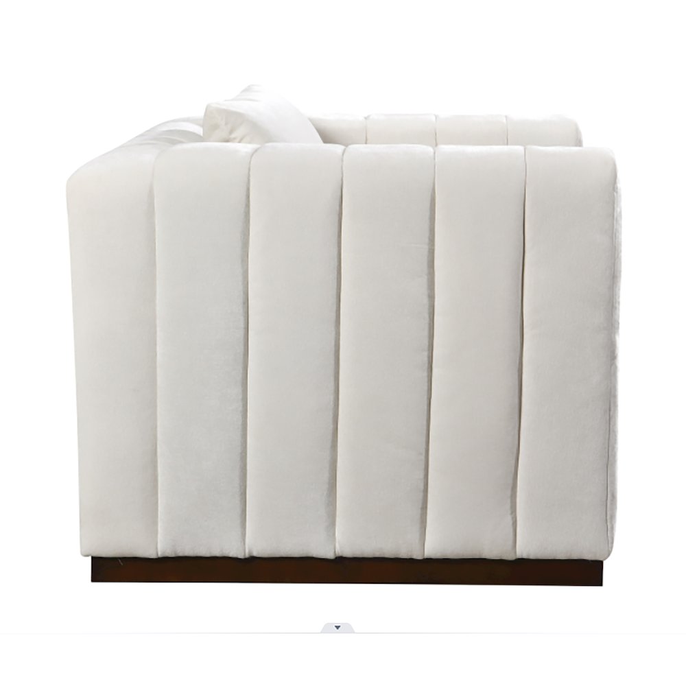 Mid-Century Modern Upton Lounge Chair in Ivory with 1 Toss Pillow. Picture 3
