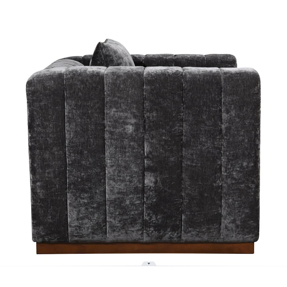 Mid-Century Modern Upton Lounge Chair in Prism Black with 1 Toss Pillow. Picture 3