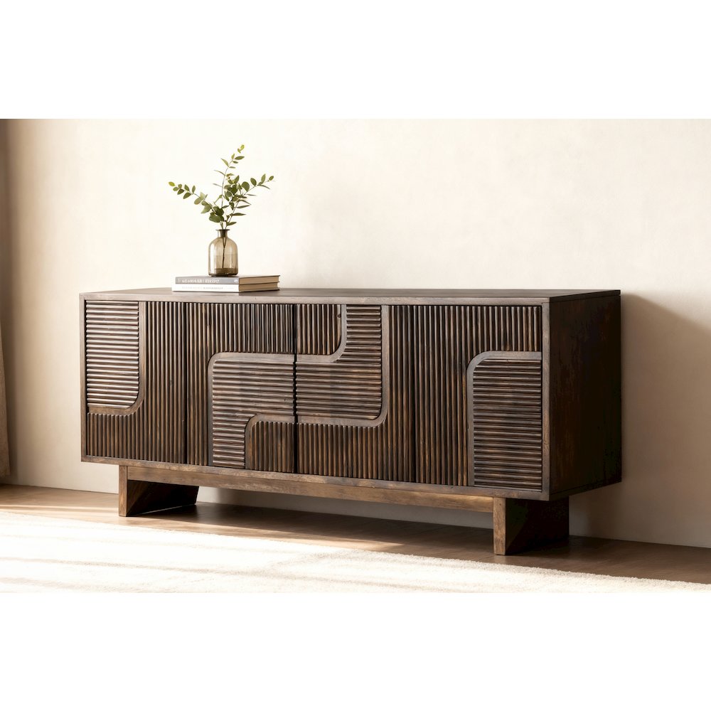 Ronson 4-Door Sideboard. Picture 2
