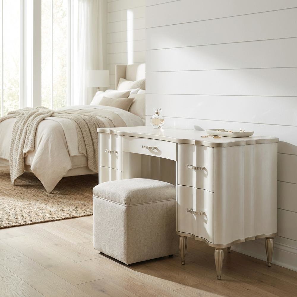 London Place Vanity - Creamy Pearl. Picture 6