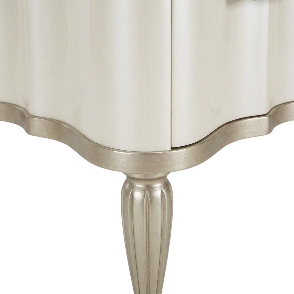 London Place Vanity - Creamy Pearl. Picture 10