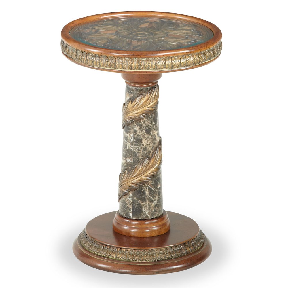 Villa Valencia Chairside Table - Classic Chestnut. Picture 4