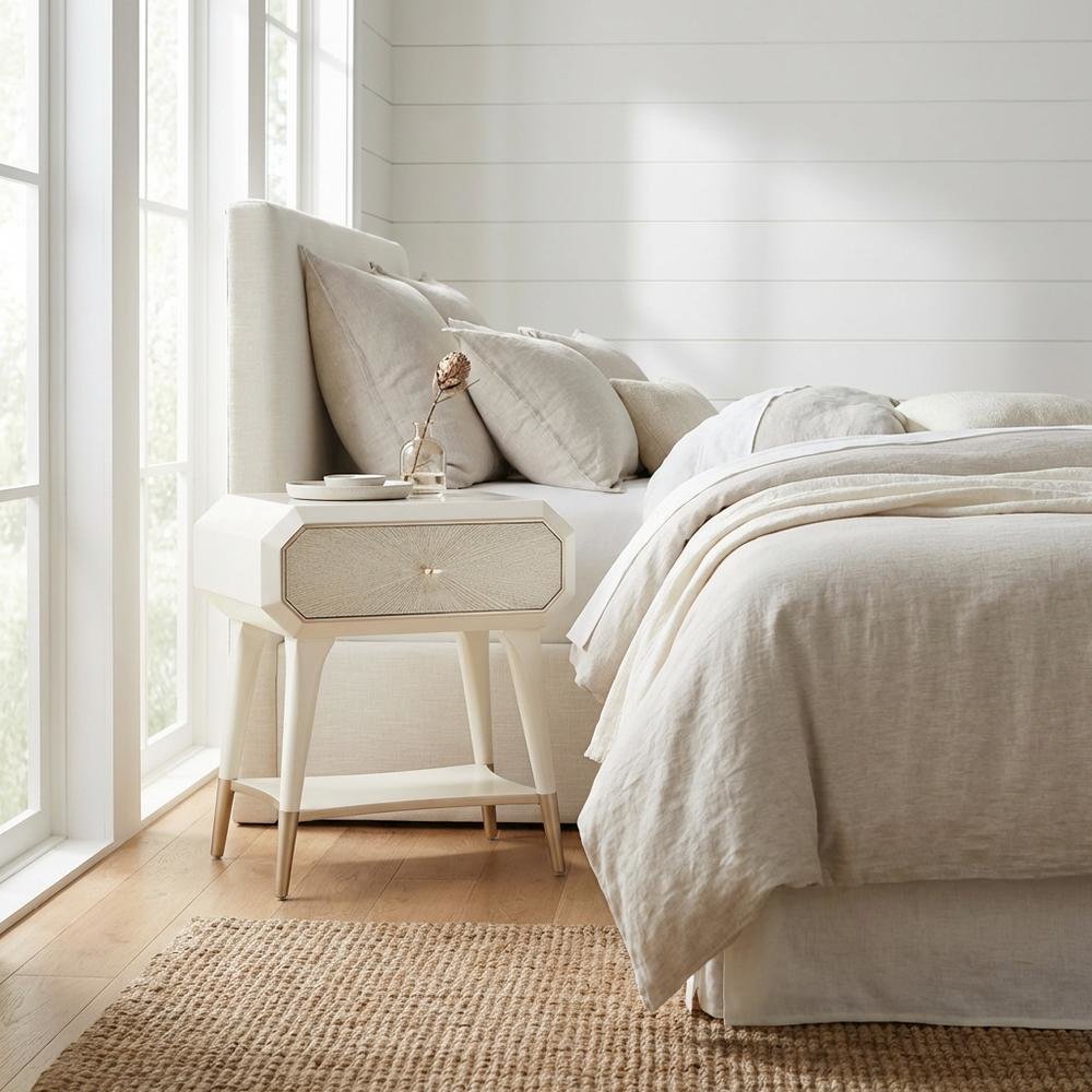 La Rachelle 1-Drawer Nightstand - Champagne. Picture 6