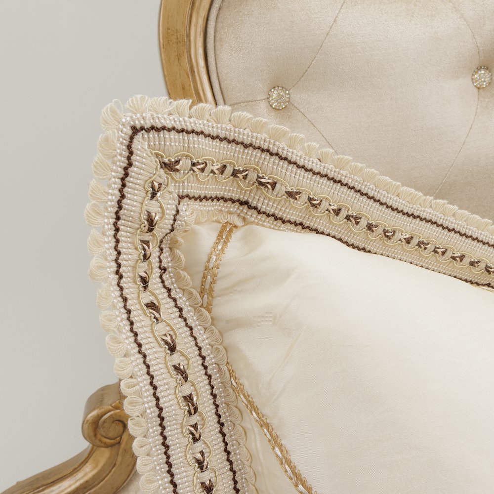 Luxembourg 13-Piece King Comforter Set - Crème. Picture 15