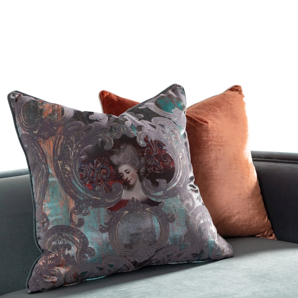 La Francaise Mansion Sofa - Azure/Black. Picture 11