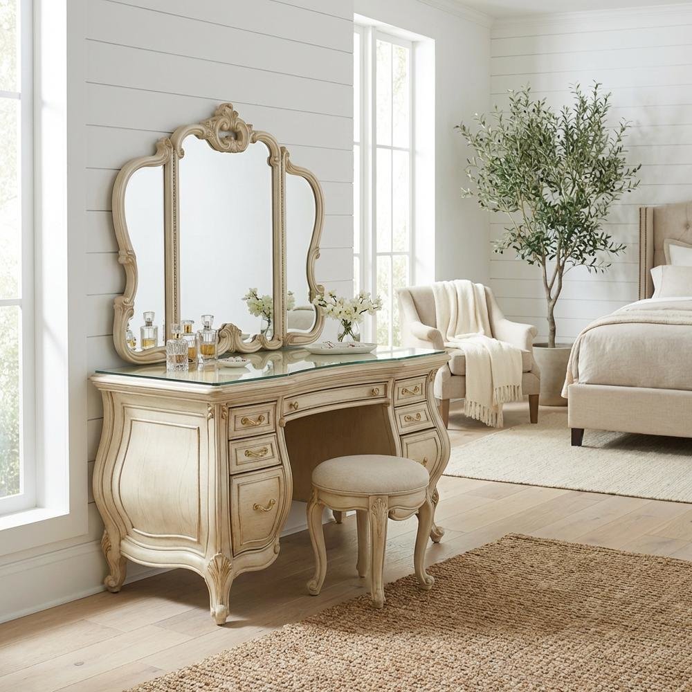 Platine de Royale Vanity Set - Champagne. Picture 5