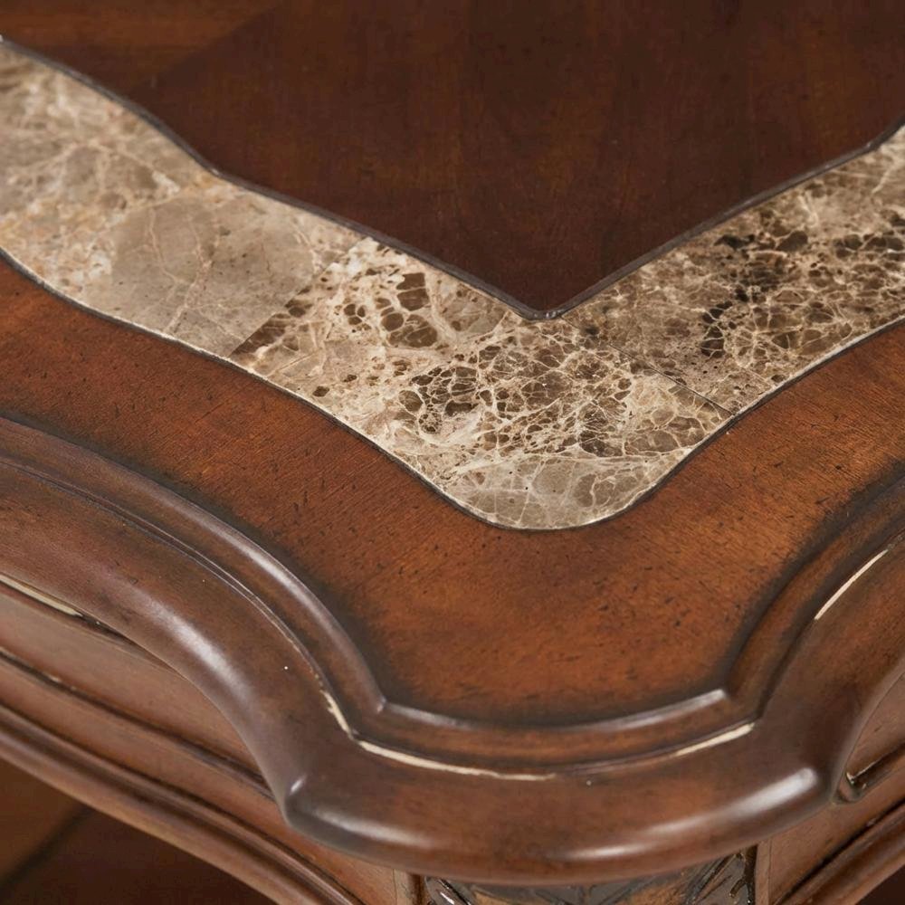 Villa Valencia End Table - Classic Chestnut. Picture 5