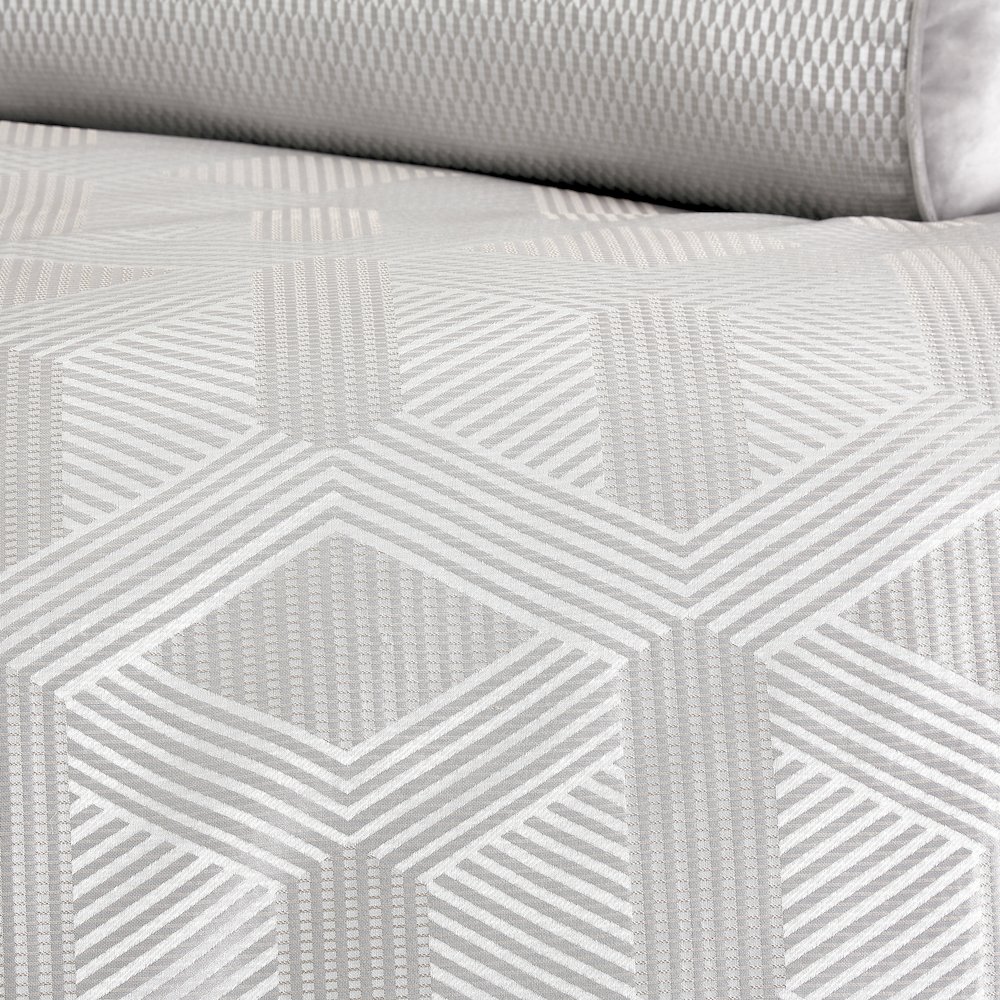 Nouveau 9-Piece Queen Duvet Set - Dove. Picture 4