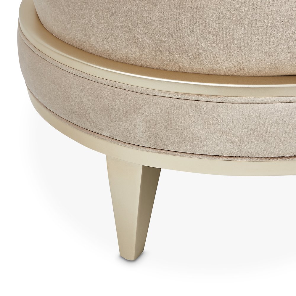 Villa Cherie Chaise - Porcini/Hazelnut. Picture 10