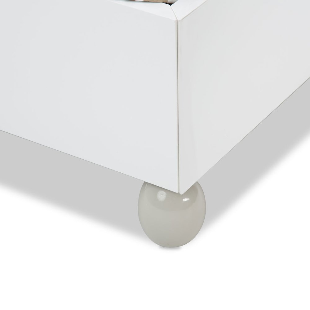 Sky Tower Queen Bed - Cloud White. Picture 2