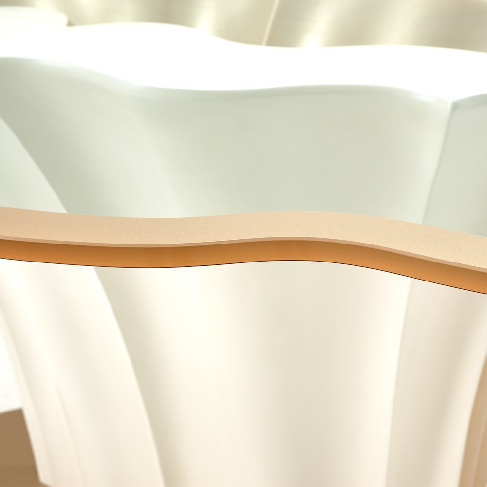 London Place Entry Table. Picture 7