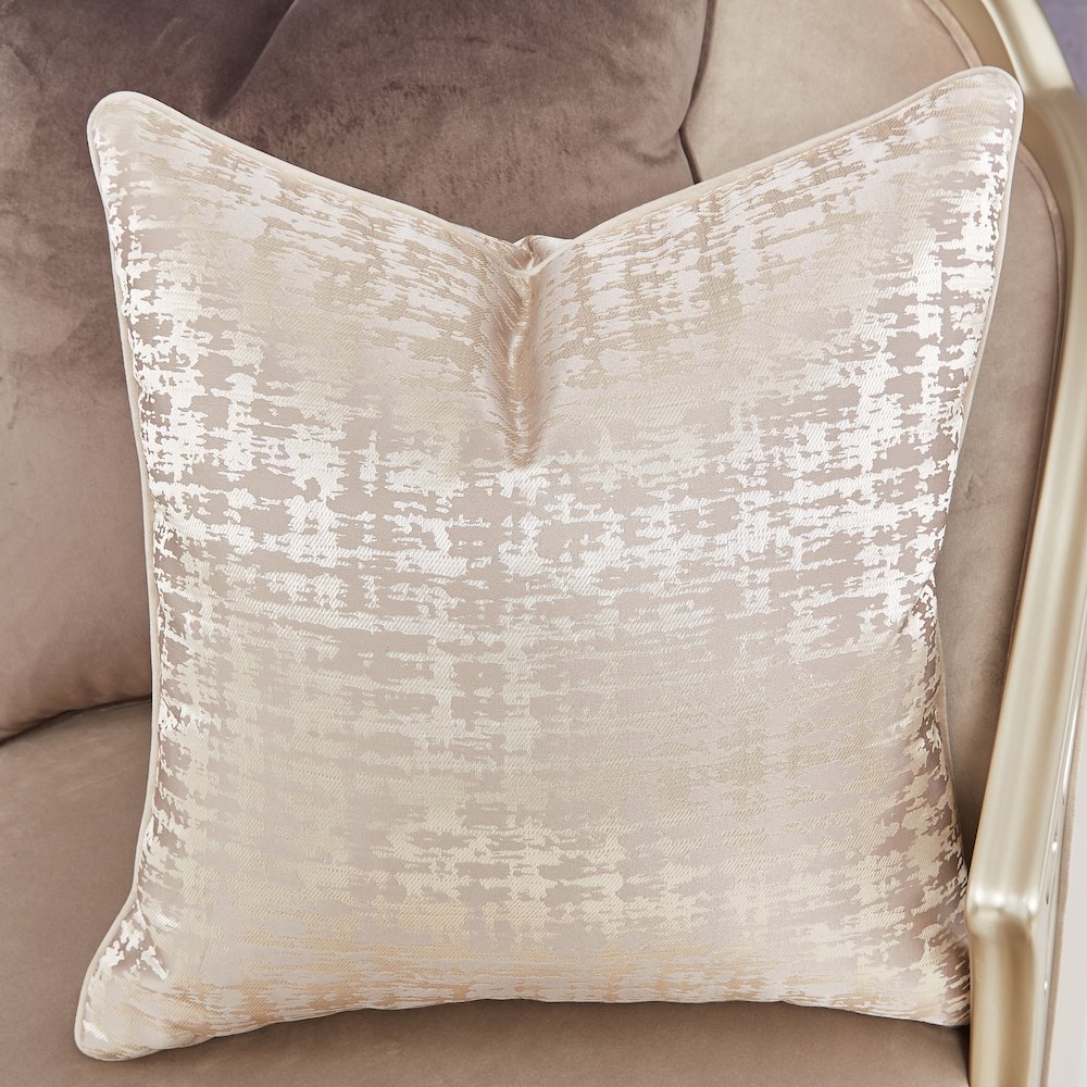 Villa Cherie Chaise - Porcini/Hazelnut. Picture 12