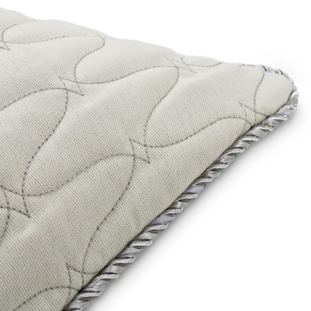 Canterbury 7-Piece Queen Comforter Set - Silver. Picture 1