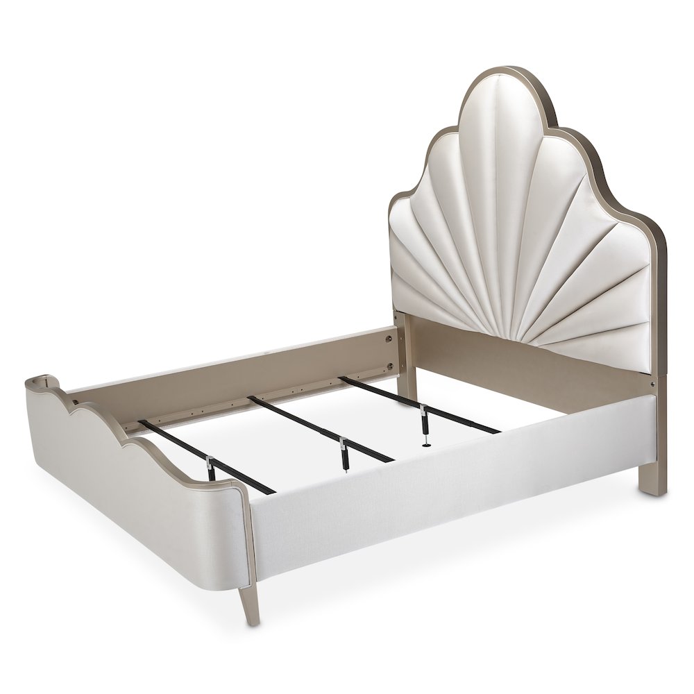 Malibu Crest Queen Scalloped Panel Bed - Chardonnay. Picture 13