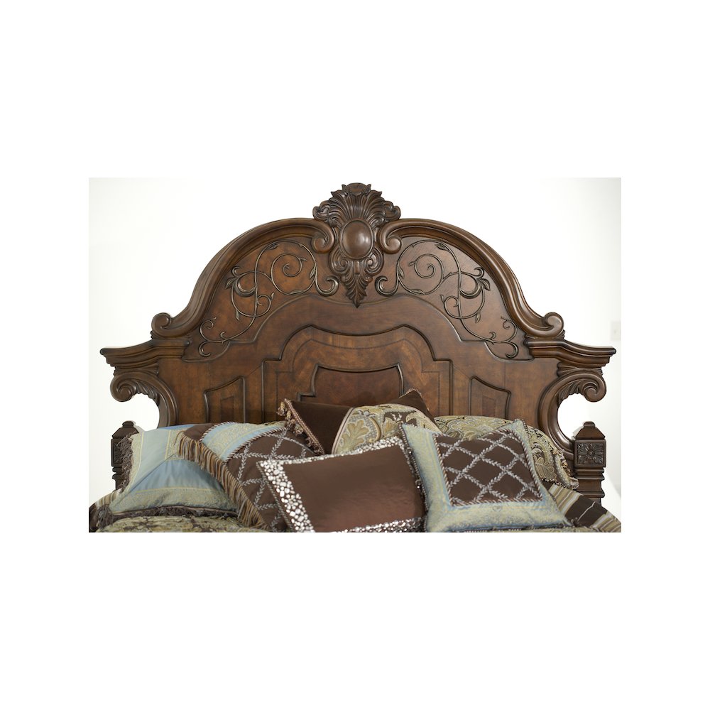 Windsor Court Queen Mansion Bed - Vintage Fruitwood. Picture 5