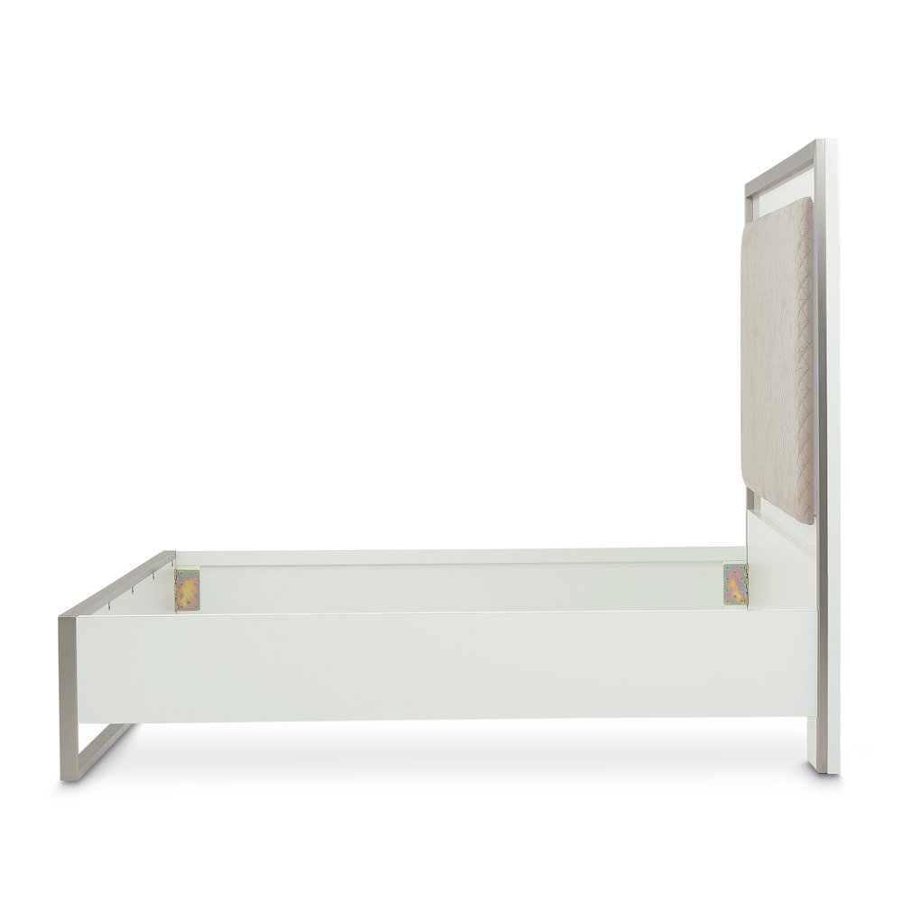 Marquee Queen Panel Bed - Cloud White. Picture 9