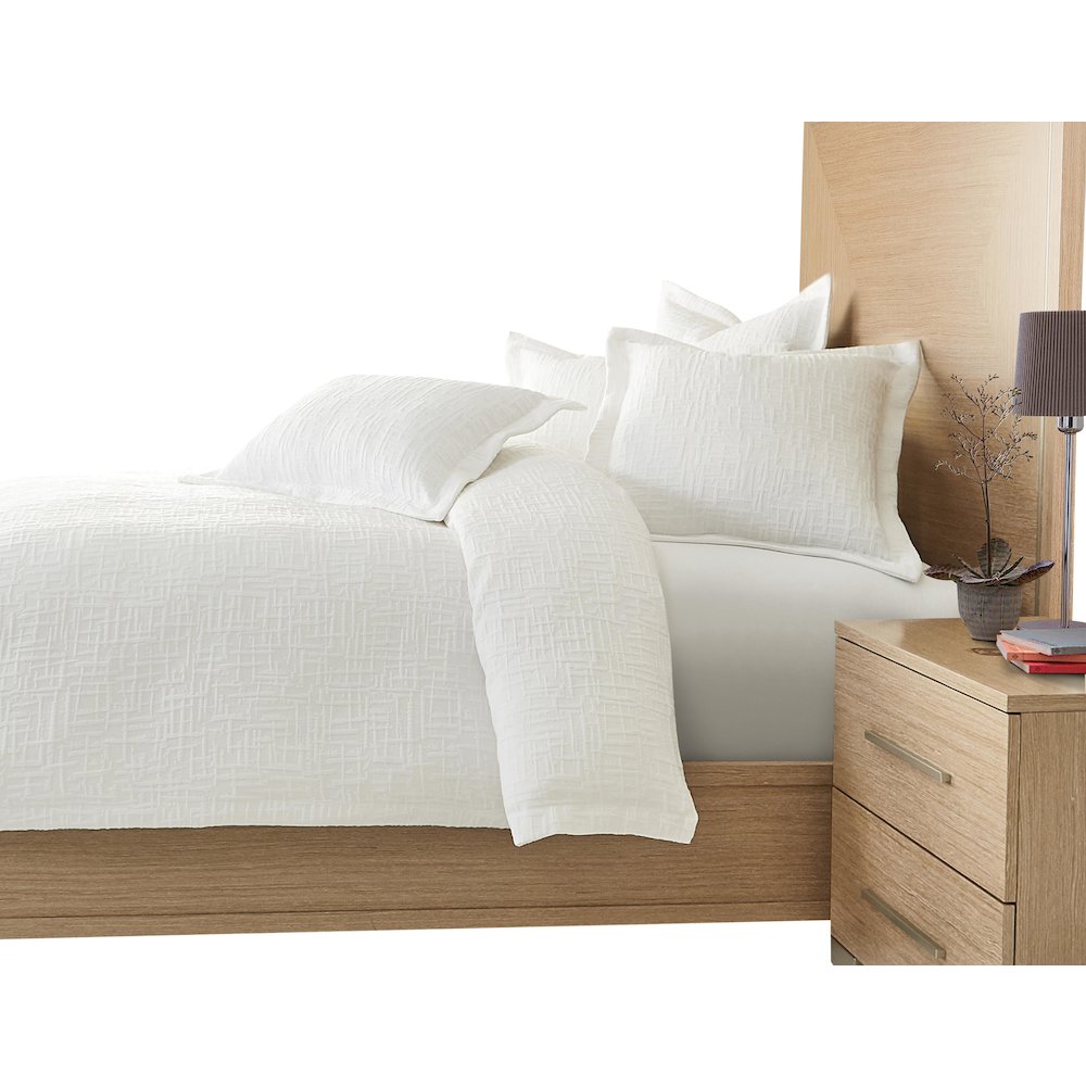 Hillton 6-Piece King Duvet Set - White. Picture 1