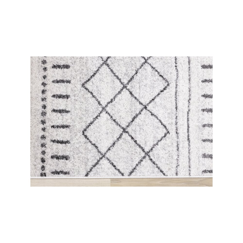 Lumos Grey White Tribal Patterned Rug, 7'10" x 10'6". Picture 9