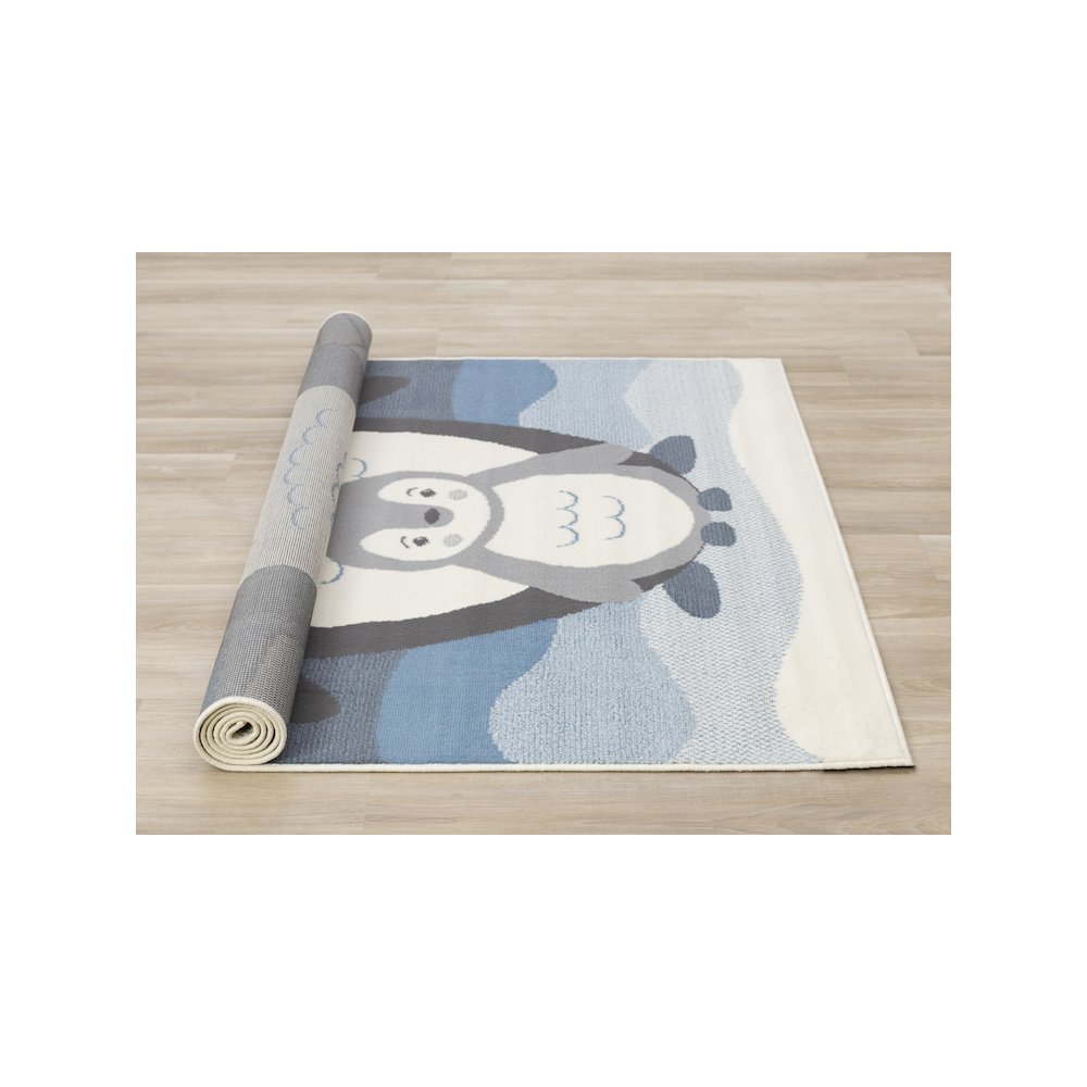 Functional Kids Baby Penguin Area Rug, 5'3" x 7'5". Picture 8