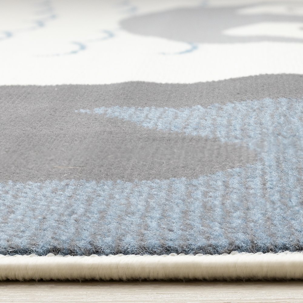 Functional Kids Baby Penguin Area Rug, 5'3" x 7'5". Picture 5