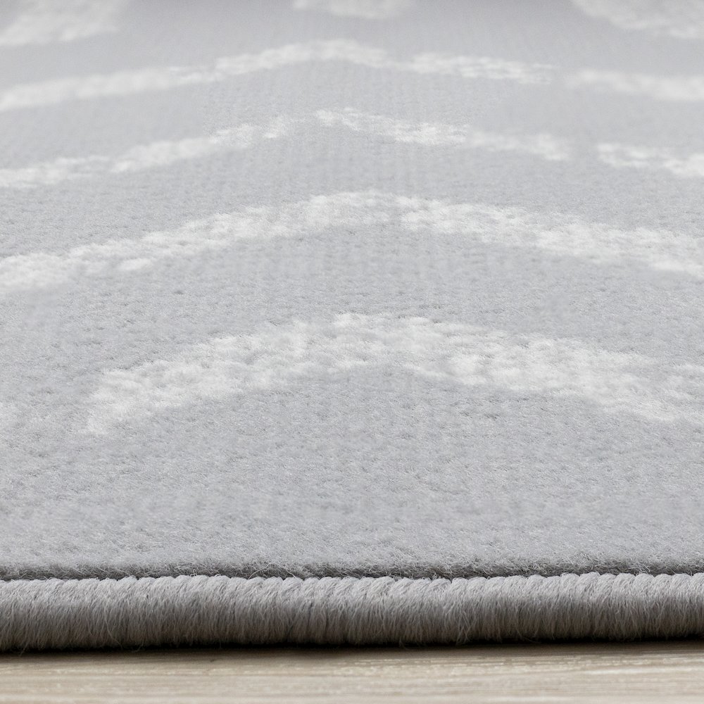 Modern Grey and White 7x10 Rug, Large Rug with Soft Texture for Living Room. Picture 5