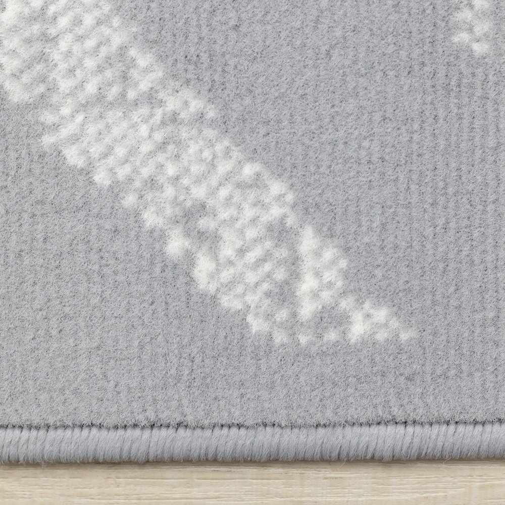 Modern Grey and White 7x10 Rug, Large Rug with Soft Texture for Living Room. Picture 10