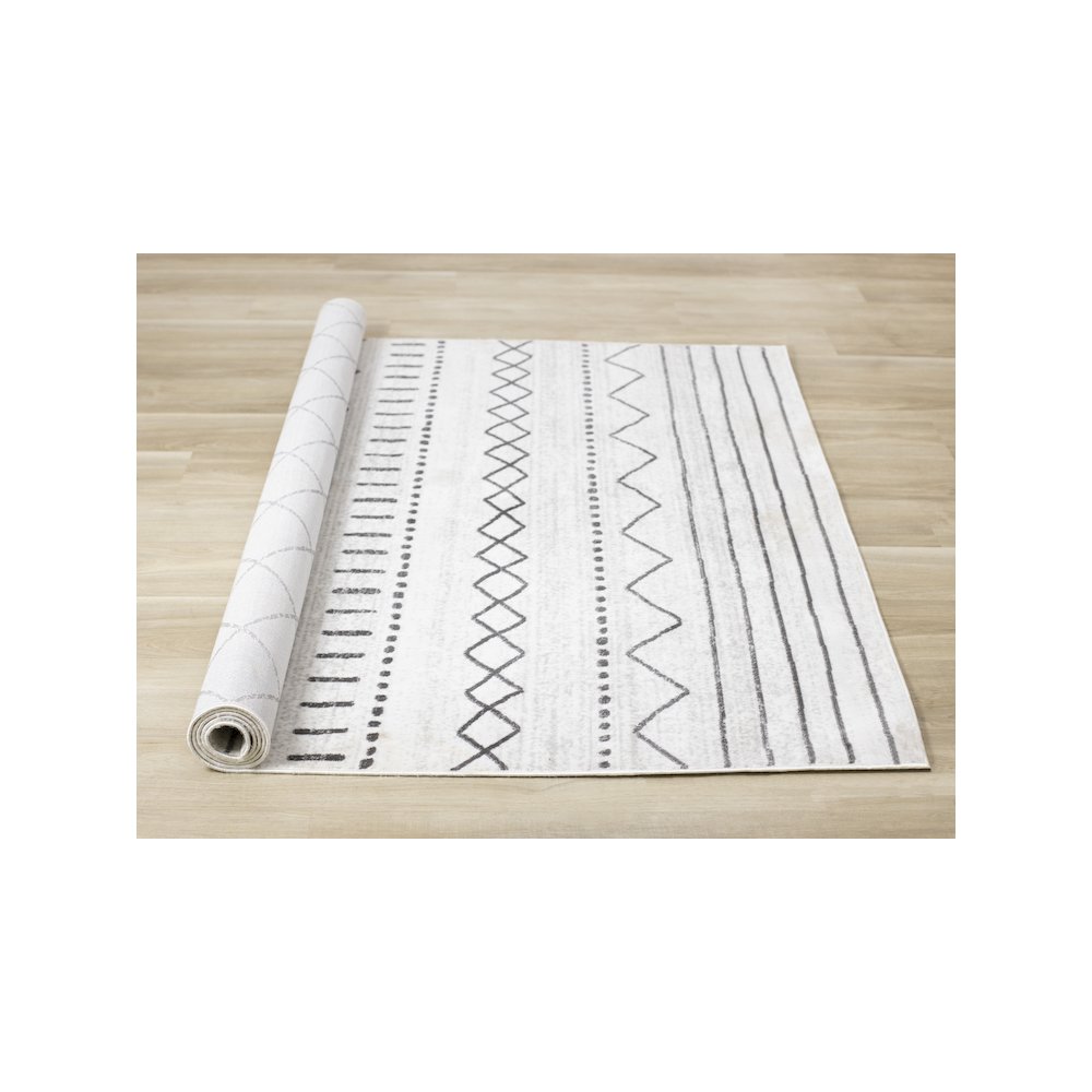 Tribal Rug in Grey White, Neutral Boho Area Rug, 7x10 Carpet for Interiors. Picture 8