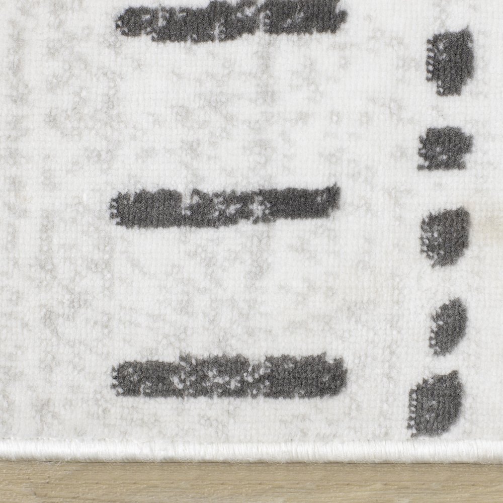 Tribal Rug in Grey White, Neutral Boho Area Rug, 7x10 Carpet for Interiors. Picture 10