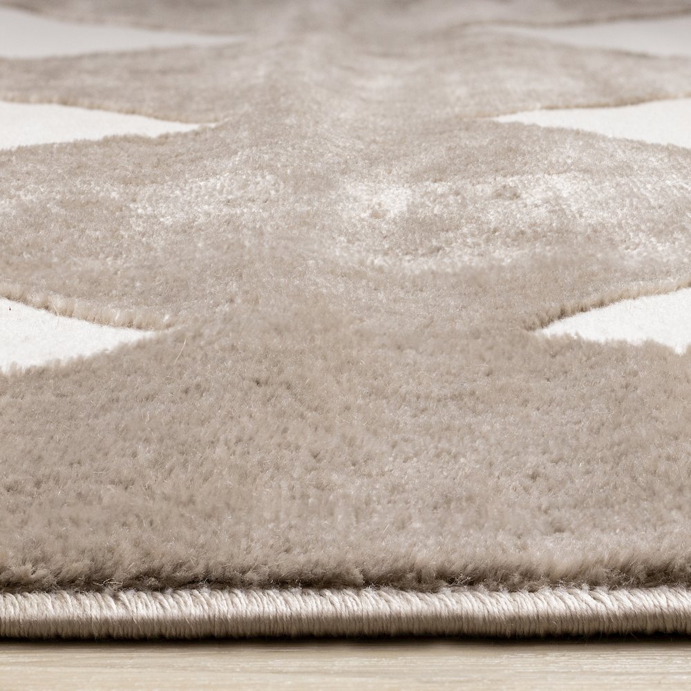Logan Brown Cream Diamond Checkered Rug, 6'7" x 9'6". Picture 5