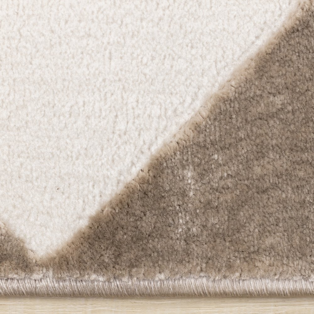 Logan Brown Cream Diamond Checkered Rug, 6'7" x 9'6". Picture 10