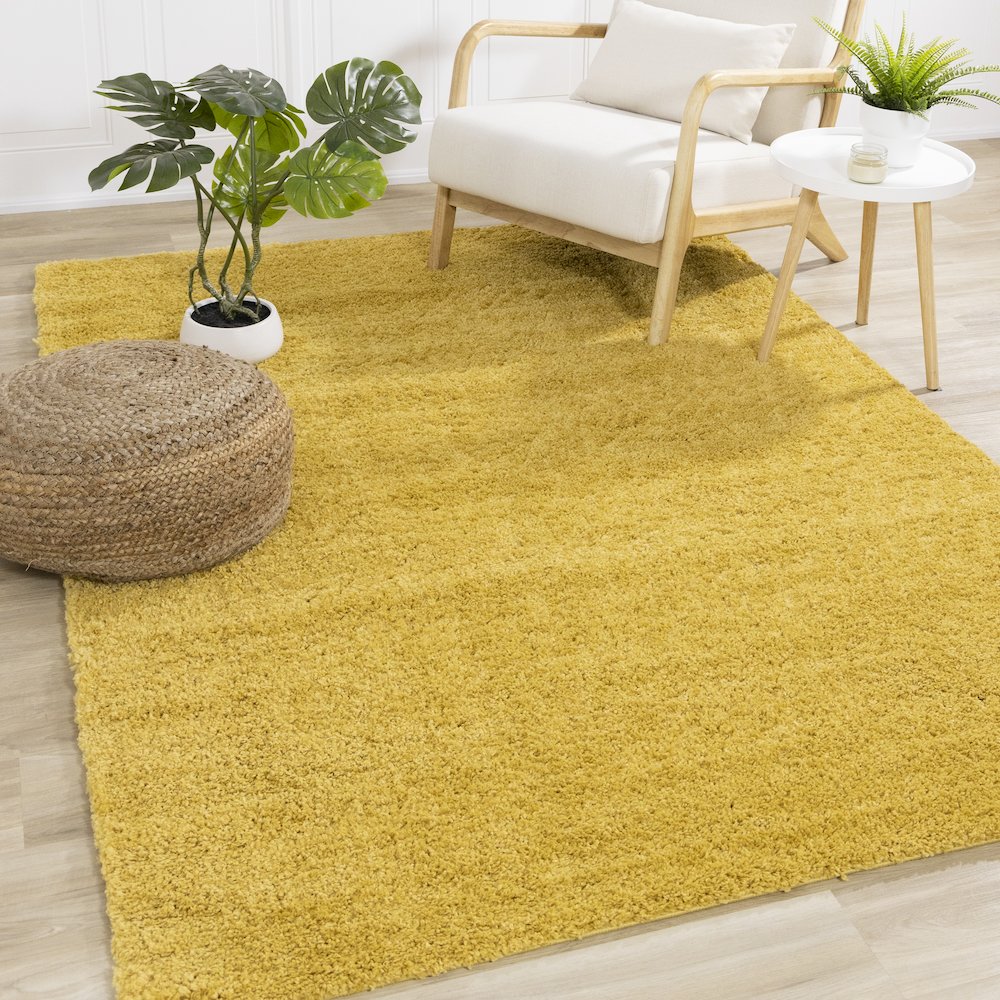 Palmer Soft Yellow Shag Rug. Picture 2