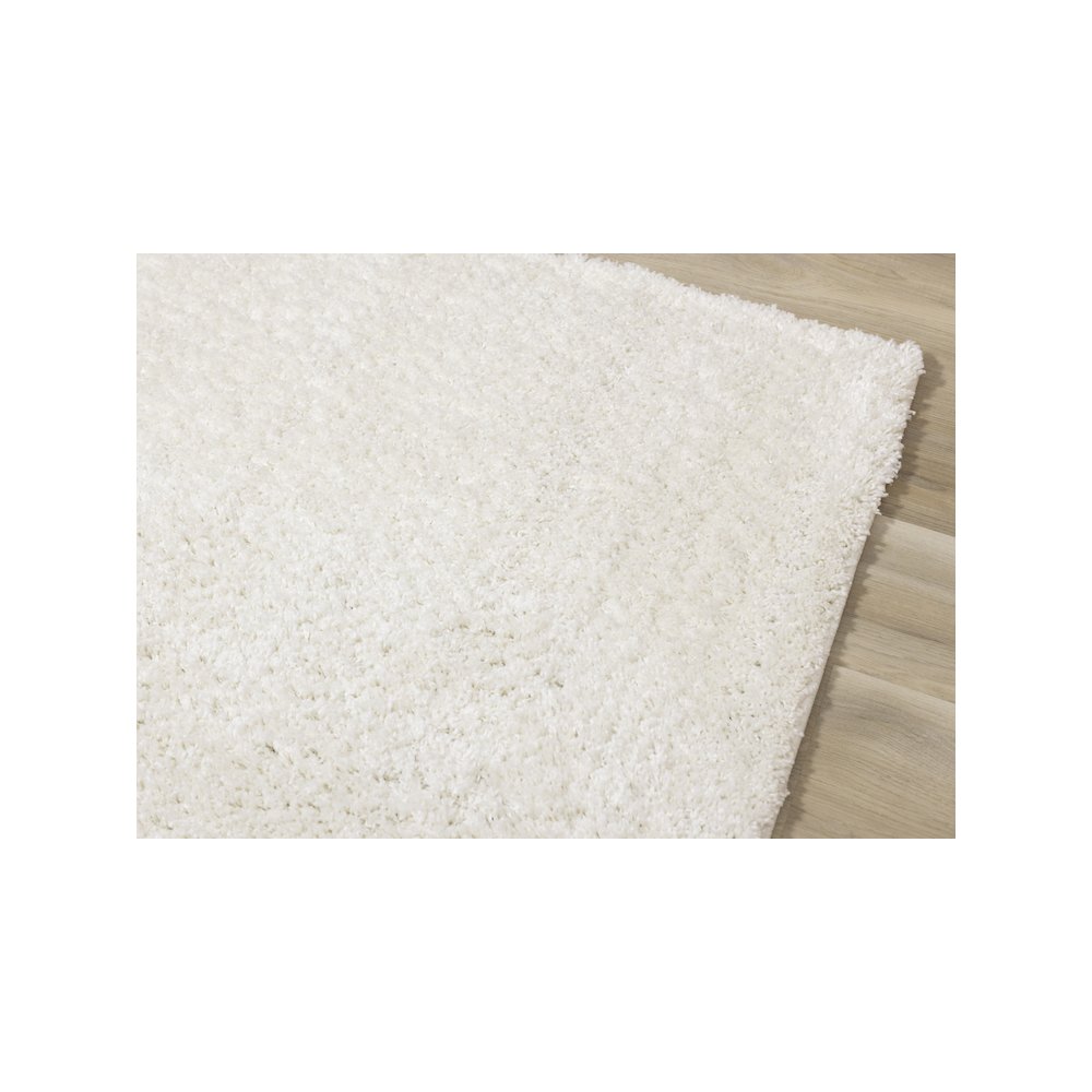 Palmer Soft White Neutral Shag Rug, 5'3" x 7'7". Picture 4