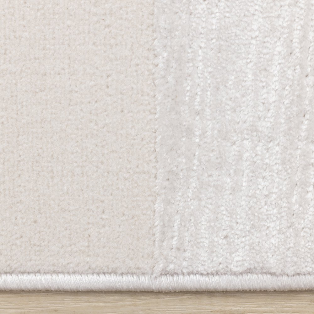 Soft Cream Rug with Checkered Pattern, 7x10 Large Carpet for Modern Interiors. Picture 10