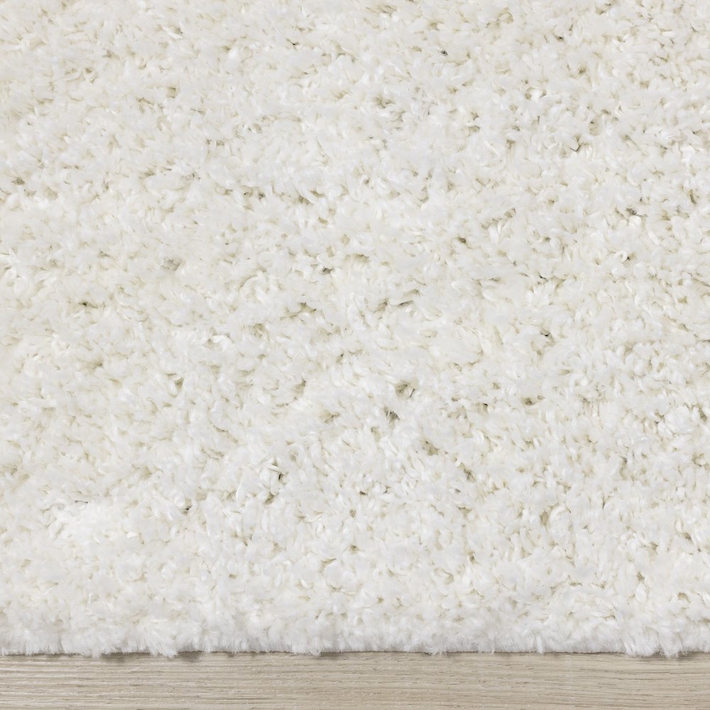 Palmer Soft White Neutral Shag Rug, 6'7" x 9'6". Picture 10