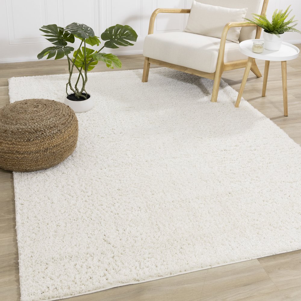 Palmer Soft White Neutral Shag Rug, 7'10" x 10'6". Picture 2