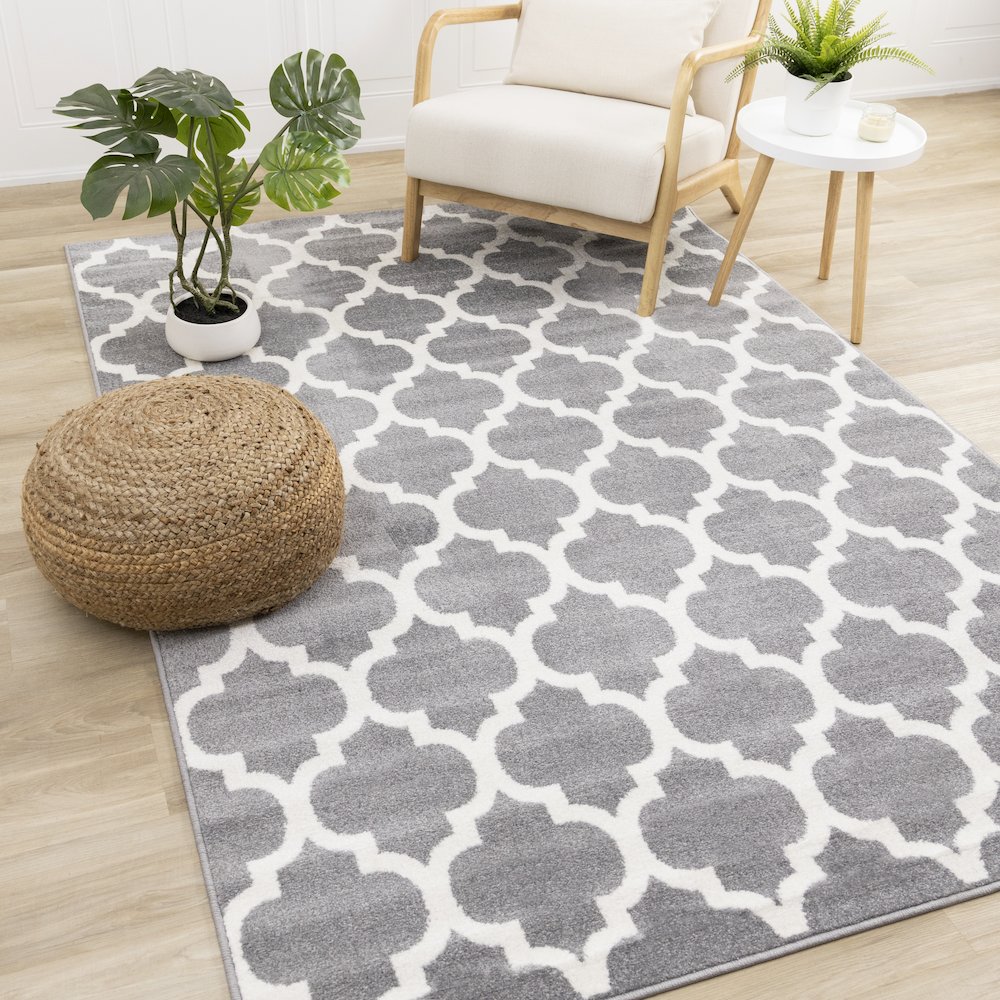 Claremont Grey White Ogee Area Rug, 5' x 8', 5'3" x 7'7". Picture 2