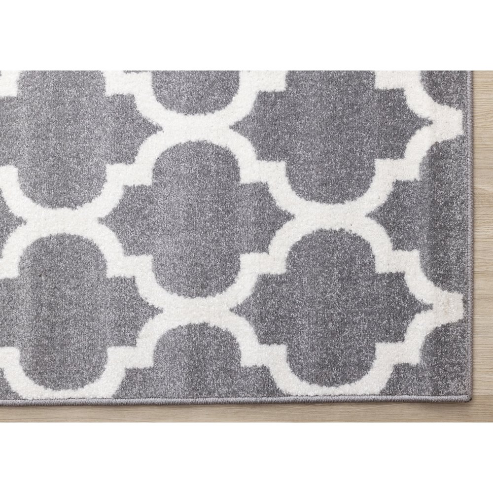 Claremont Grey White Ogee Area Rug, 5' x 8', 5'3" x 7'7". Picture 6