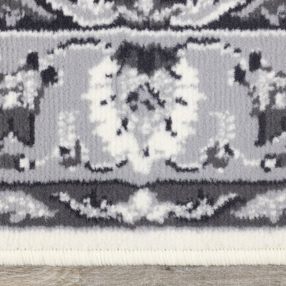 Functional Style Grey Traditional Area Rug, 4'7" x 6'7". Picture 10