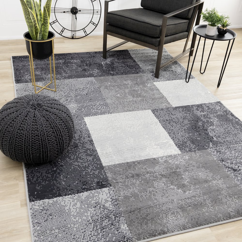 Functional Style Grey Faded Geometric Rug, 4'7" x 6'7", 5'3" x 7'4". Picture 2