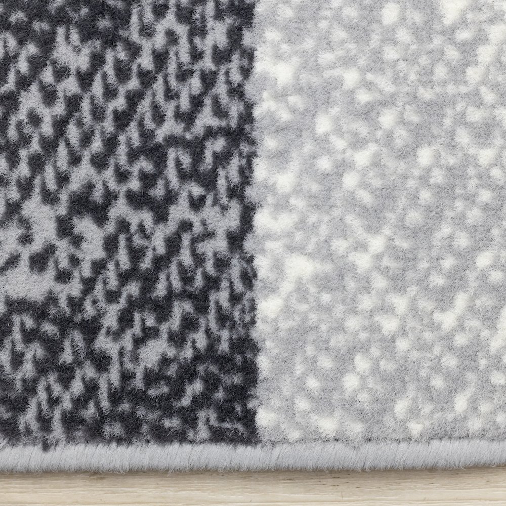 Functional Style Grey Faded Geometric Rug, 4'7" x 6'7", 5'3" x 7'4". Picture 10