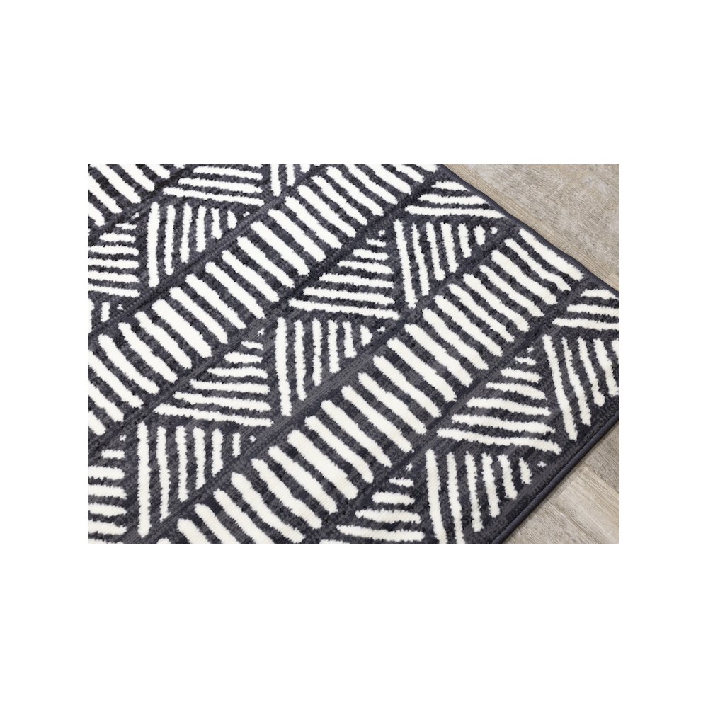 Functional Style Grey White Tribal Rug, 4'7" x 6'7", 4'7" x 6'7". Picture 4