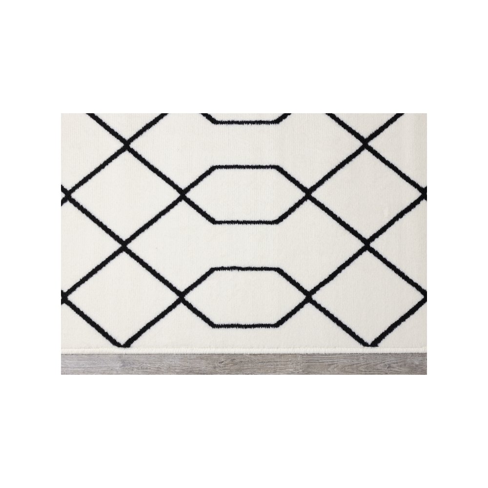 Functional Style Geometric Cream Black Rug, 4'7" x 6'7". Picture 9