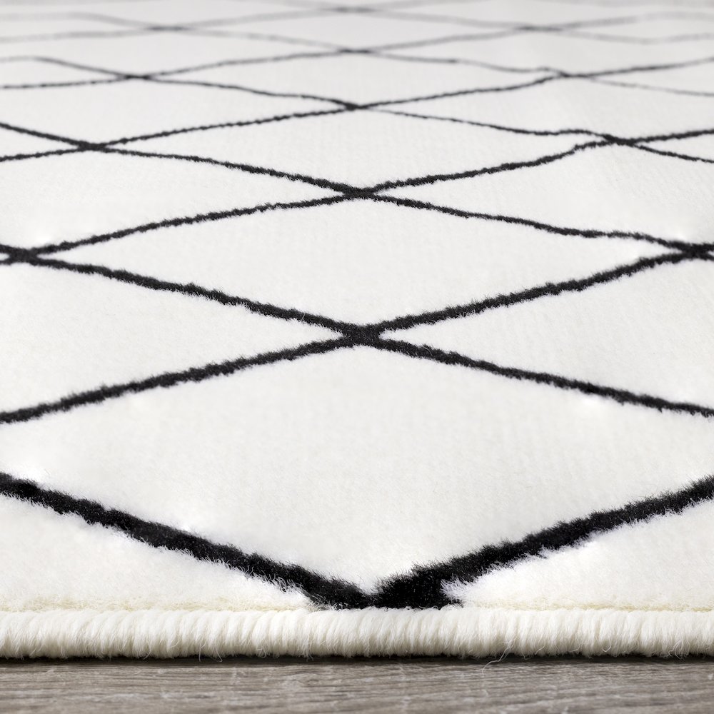 Functional Style Geometric Cream Black Rug, 4'7" x 6'7". Picture 5