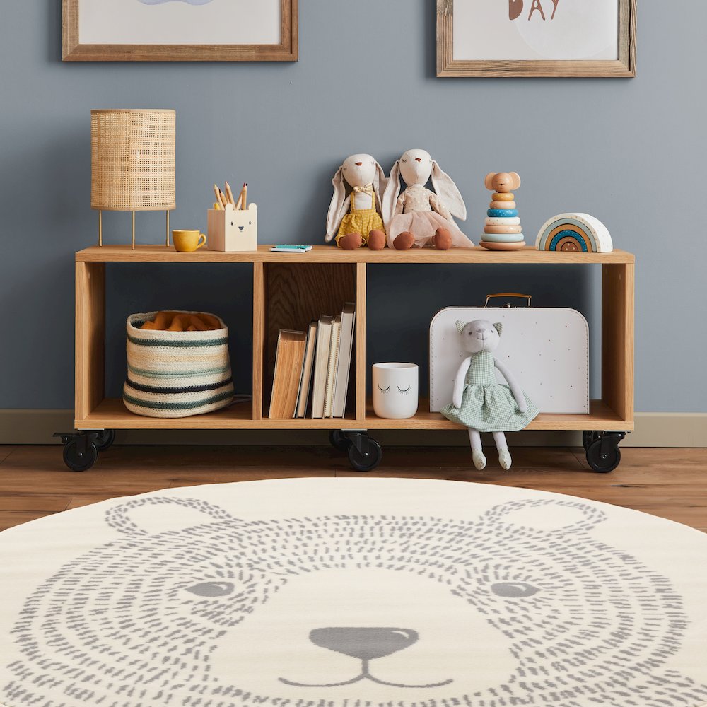 Functional Kids Grey White Teddy Bear Rug, 5'3" x 5'3" Round, 5'3" x 5'3". Picture 3
