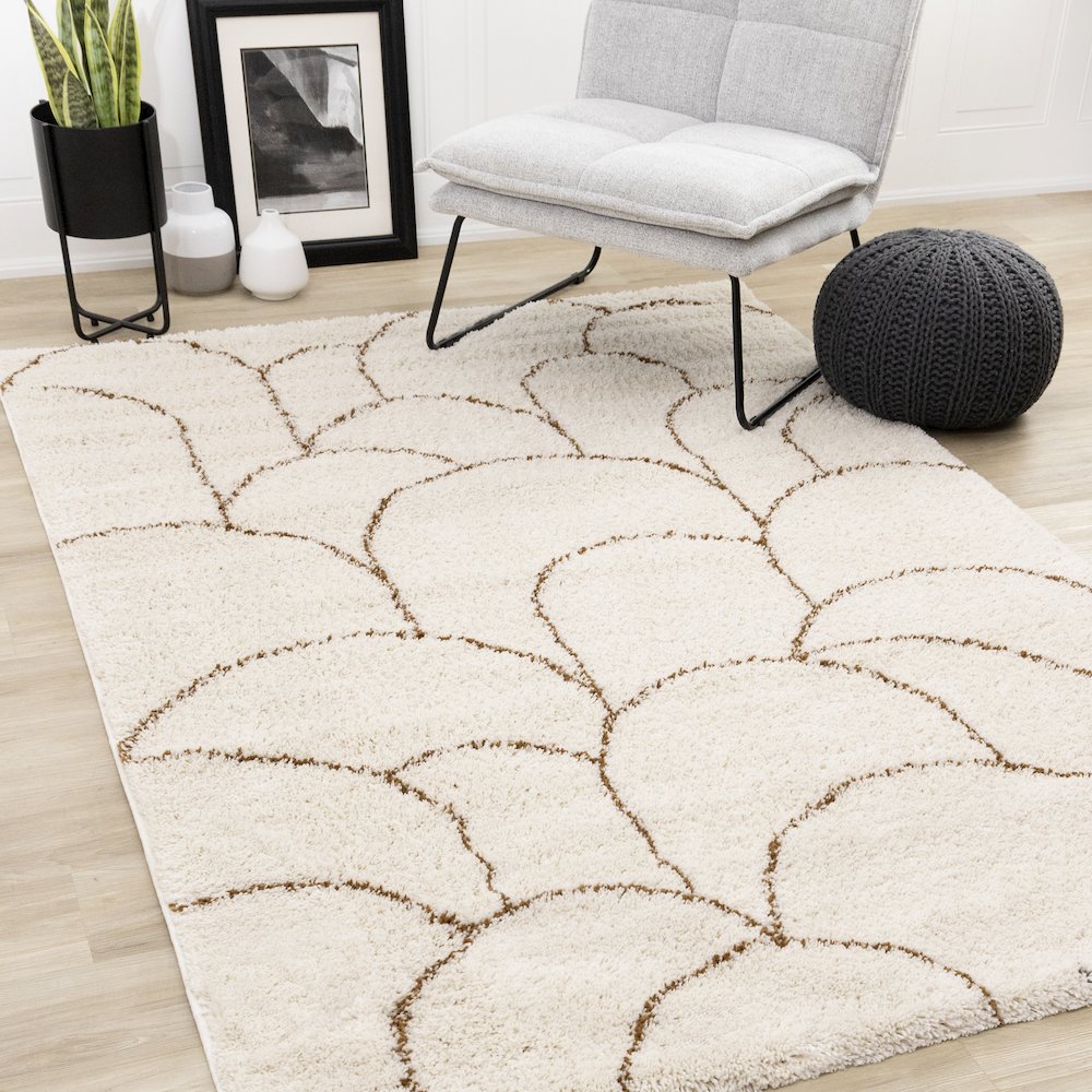 Madison Cream Brown Soft Arches Shag Rug, 5'3" x 7'7". Picture 2